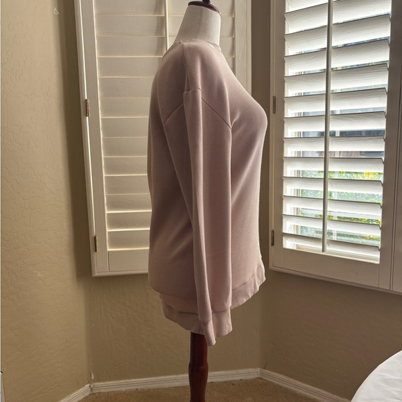 Old Navy Classic Collared LS Shirt Gray White Striped w/ Heart Pattern Women’s L - Picture 12 of 13